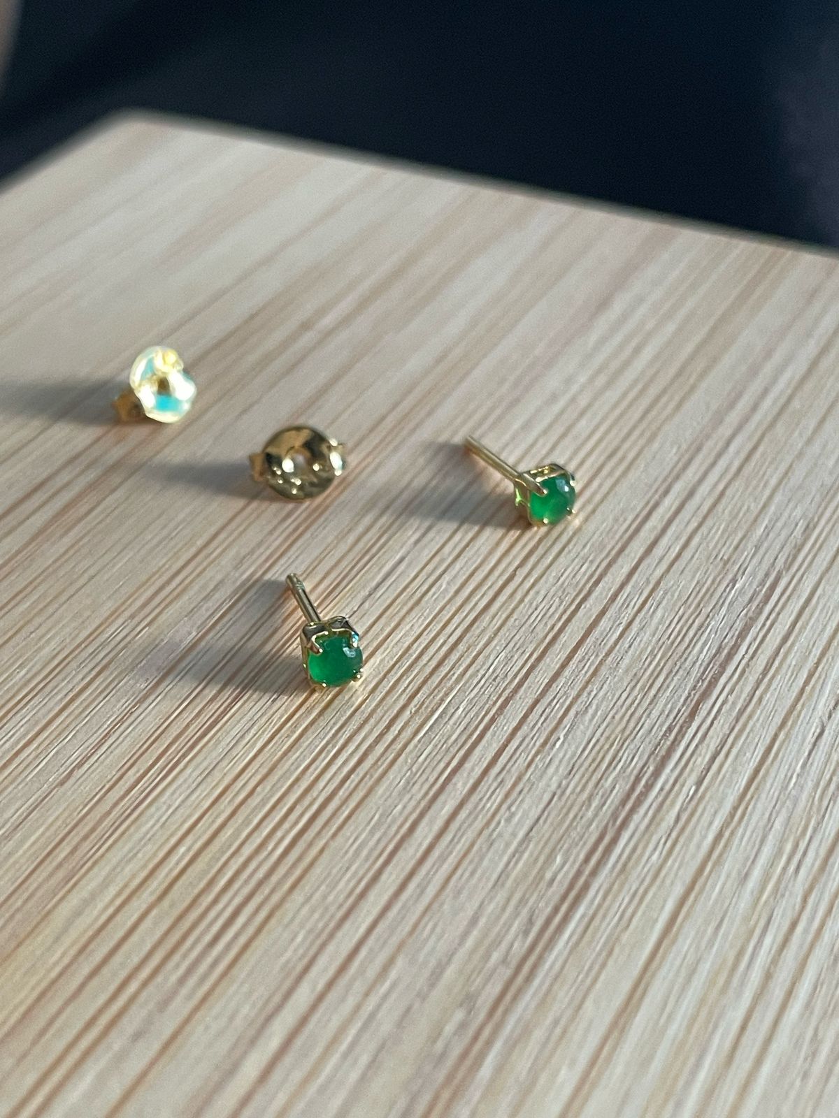 ARETES CIRCONIA VERDE