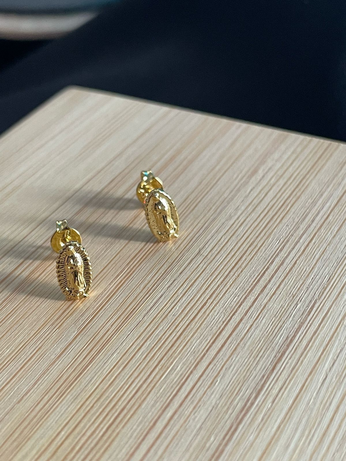 ARETES GUADALUPE FINITA