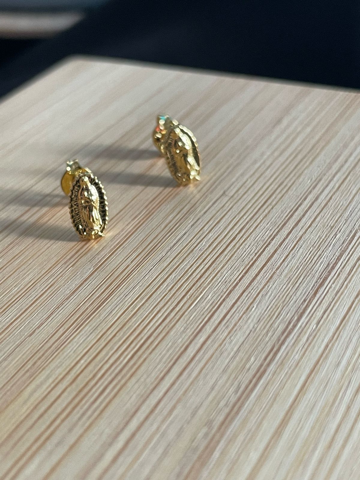 ARETES GUADALUPE FINITA