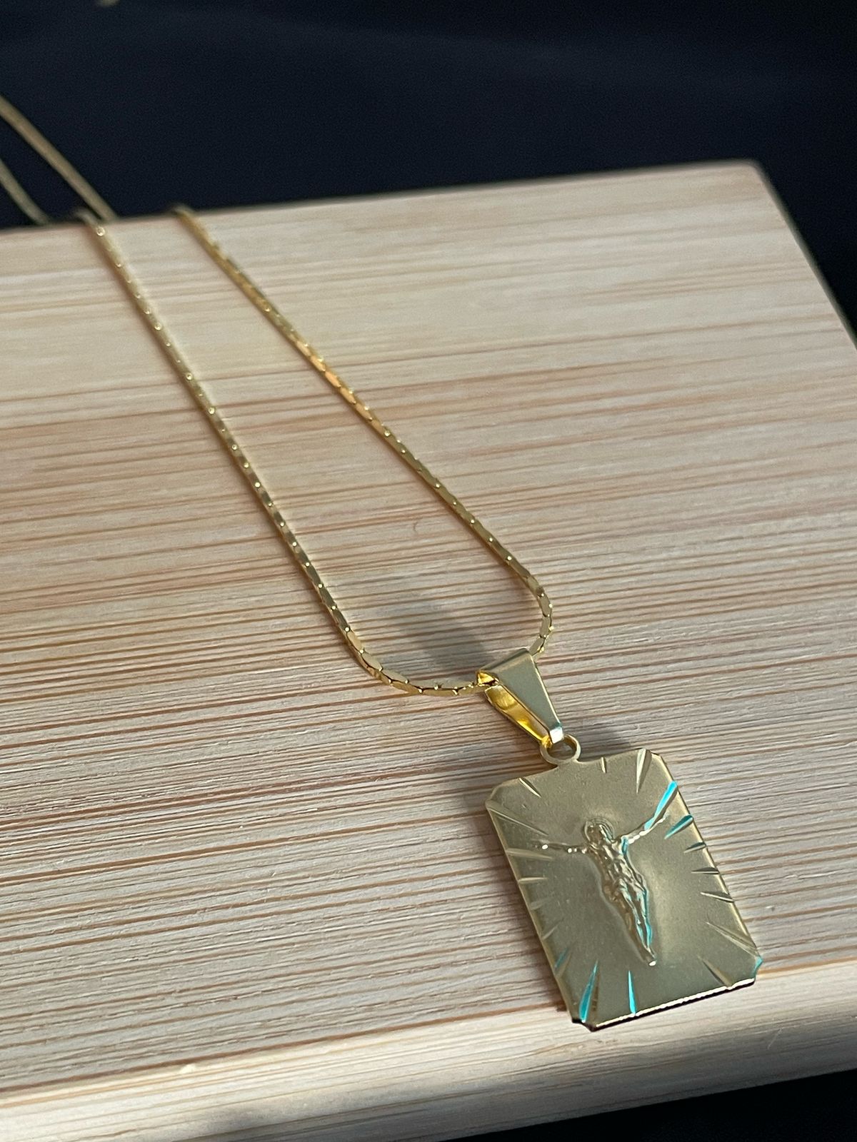 DIJE SEÑOR CRUCIFICADO